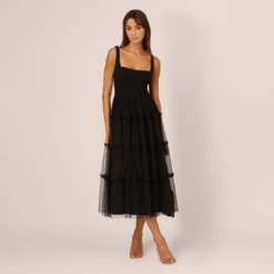Sleeveless Midi Dress With Square Neck And Tiered Skirt In Black