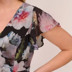Adrianna Papell Plus Size Floral Printed Jumpsuit In Black Multi 10 Adrianna Papell Plus Size Floral Printed Jumpsuit In Black Multi -Glam Mirth Sales AP1D104440 AA963 Plus Detail