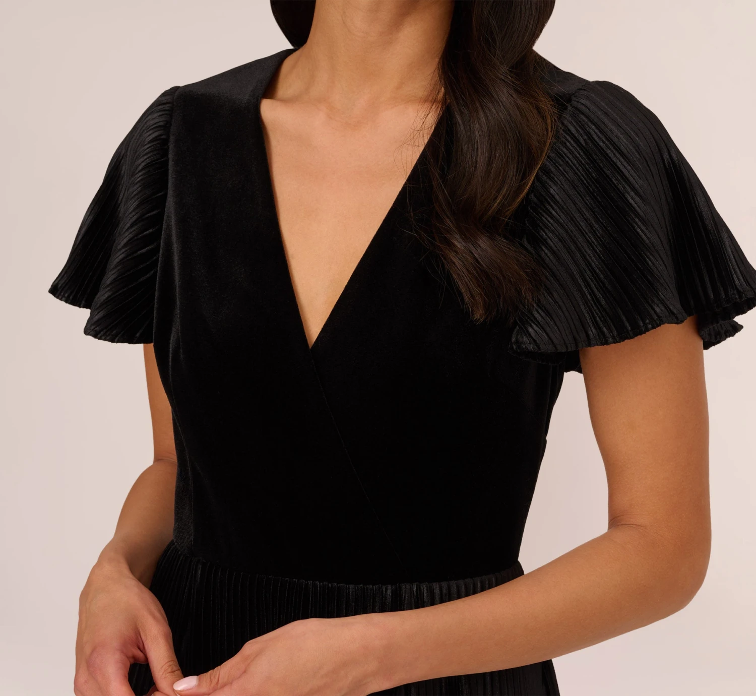 Adrianna Papell Short Sleeve Velvet Pleated Midi Dress In Black 3 Adrianna Papell Short Sleeve Velvet Pleated Midi Dress In Black - Image 3