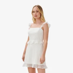 Lace Fit-And-Flare Short Cocktail Dress In Ivory